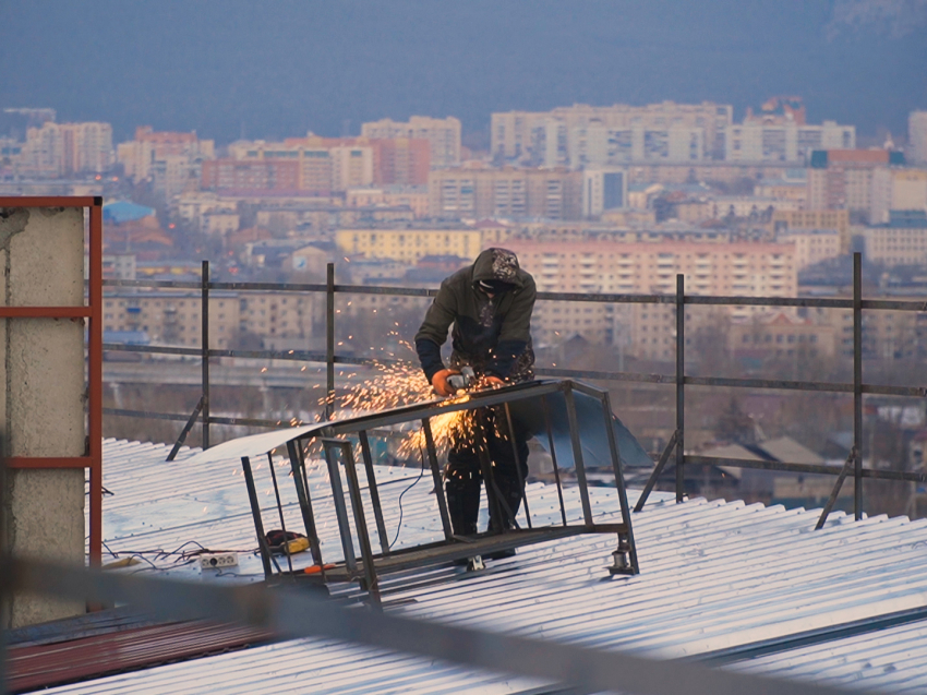 Стартовали капитальные ремонты в 52 многоквартирных домах Забайкалья 